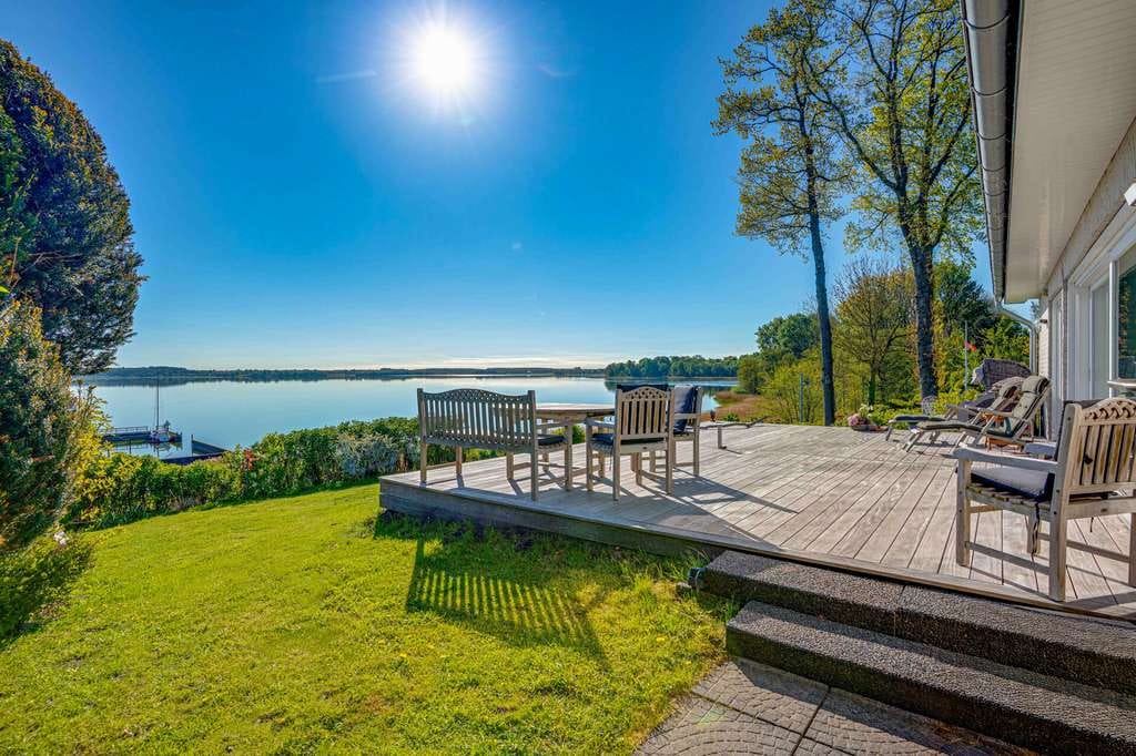 Immobilie in Borgwedel - Wohnen an der Schlei
Ein Haus zwischen Wasser, Landschaft und Horizont - Bild 1