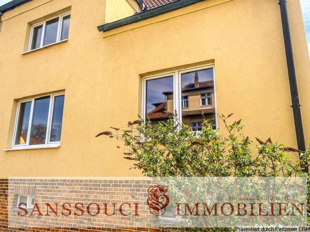 Immobilie in Gumtow - Charmante Doppelhaushälfte aus den 30er Jahren mit Charme und Potential! - Bild 1