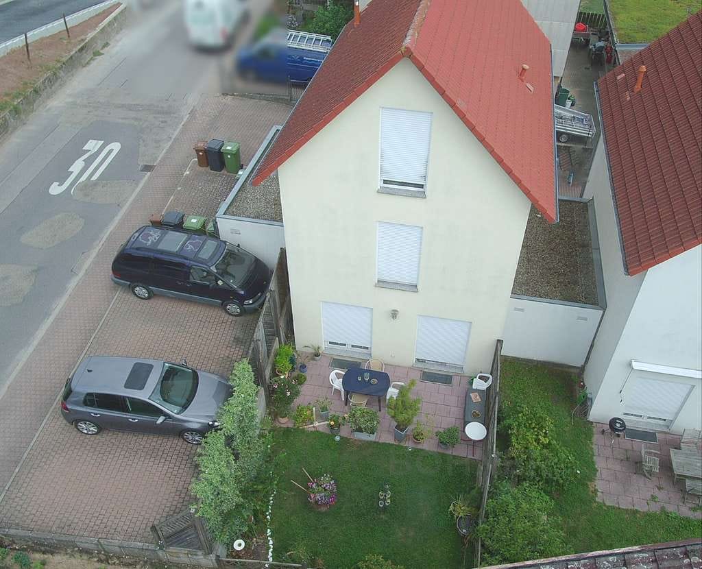 Immobilie in Königsbach-Stein - Einfamilienhaus mit schöner Terrasse und Garage - Bild 2