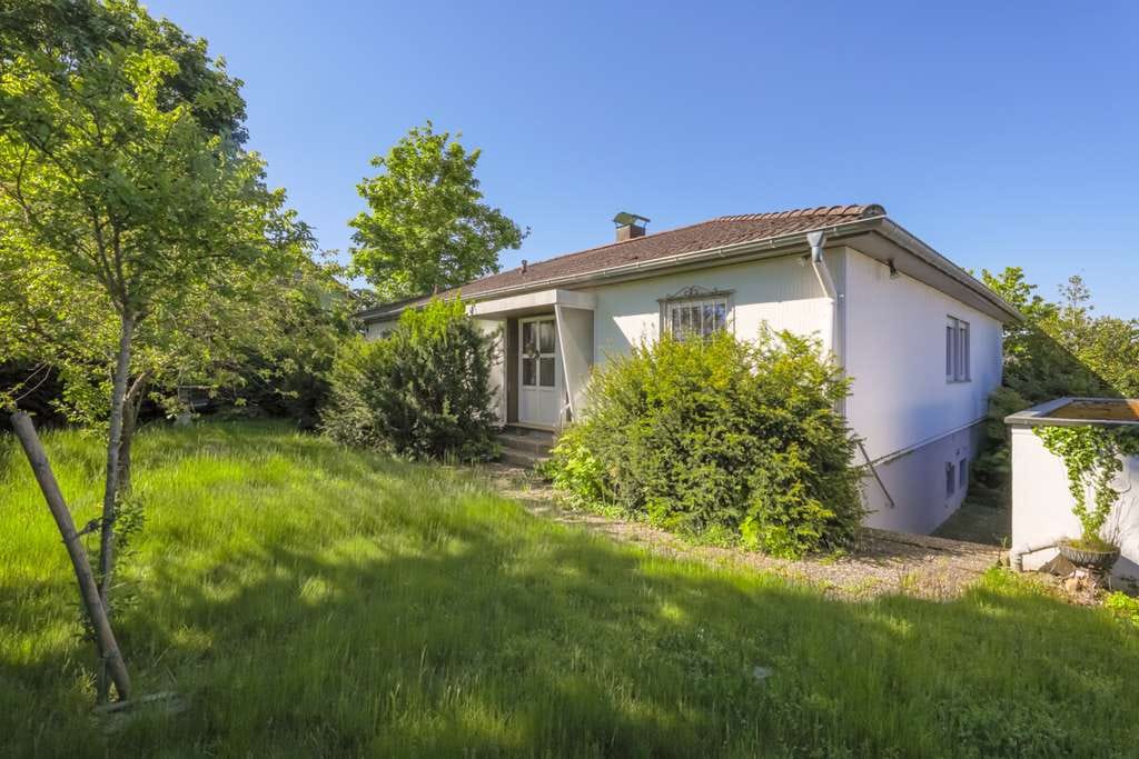 Immobilie in Tiefenbronn - Winkelbungalow in bester Lage! - Bild 0