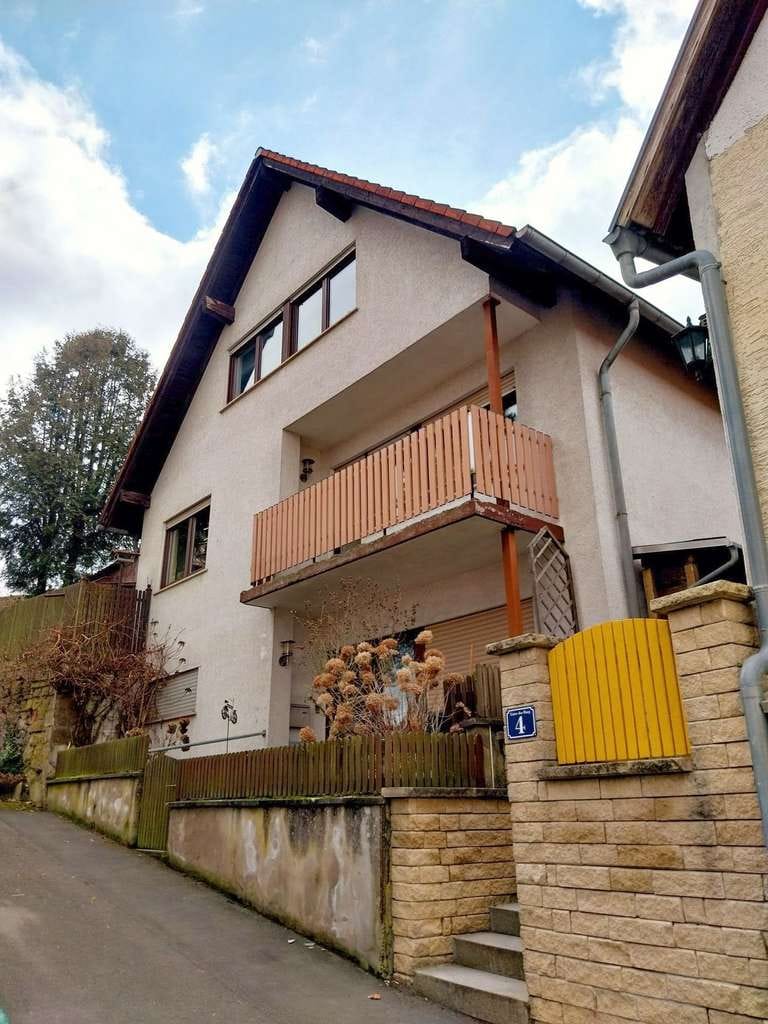Immobilie in Münzenberg - Einfamilienhaus unterhalb der Burg in Münzenberg - Bild 2