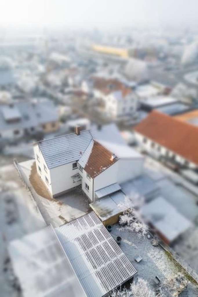 Immobilie in Biberach an der Riß - Großzügiges Einfamilienwohnhaus mit 8 Zimmern nahe Boehringer Ingelheim!  - Bild 0