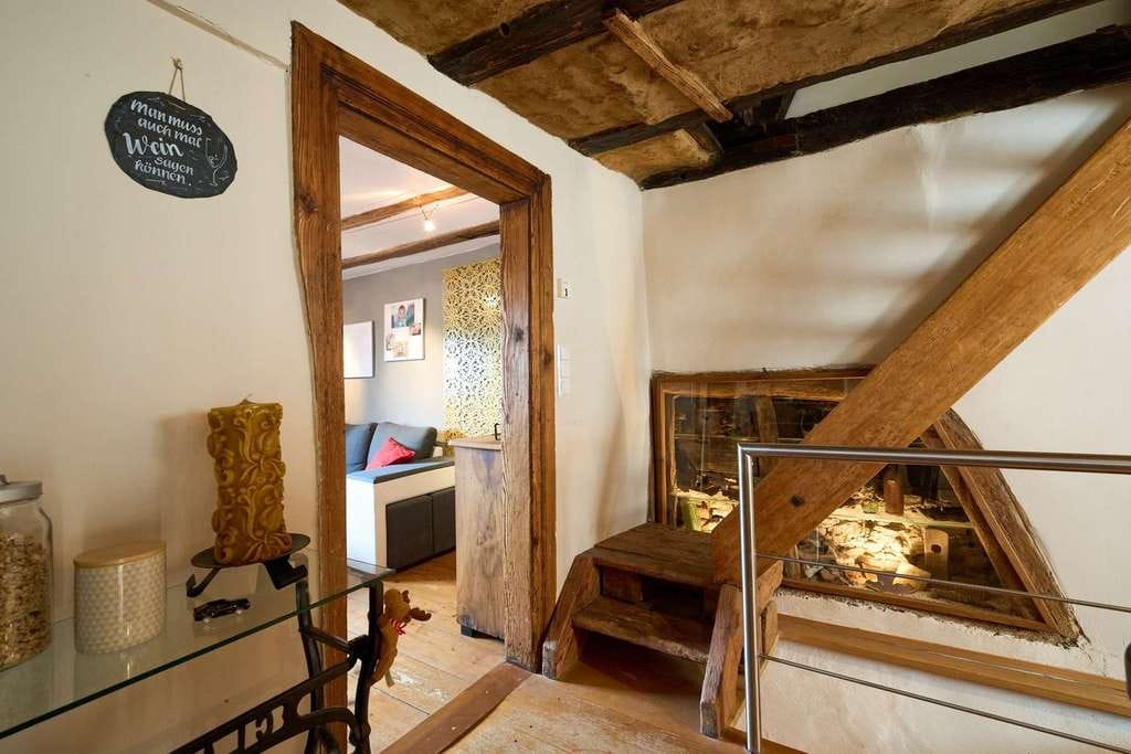 Immobilie in Vogtsburg im Kaiserstuhl - Hochwertig saniertes Stadthaus aus dem 17. Jahrhundert in der Altstadt von Burkheim/Kaiserstuhl - Bild 4