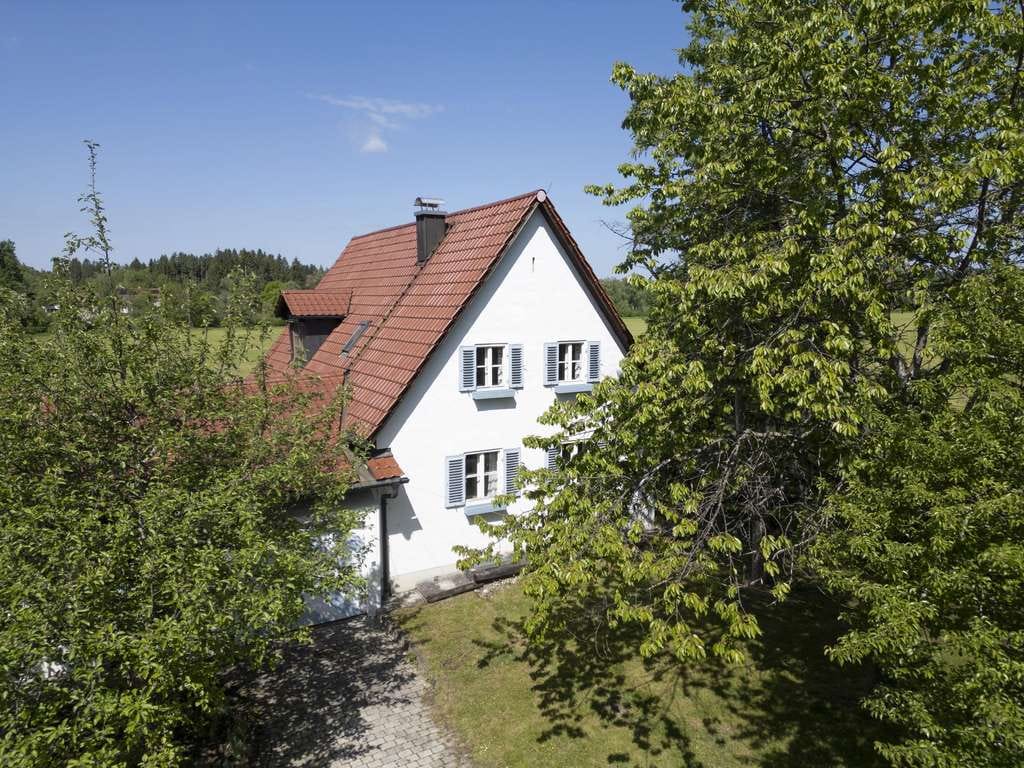 Immobilie in Bad Heilbrunn - Einzigartiges Landhaus im Grünen - Bild 4