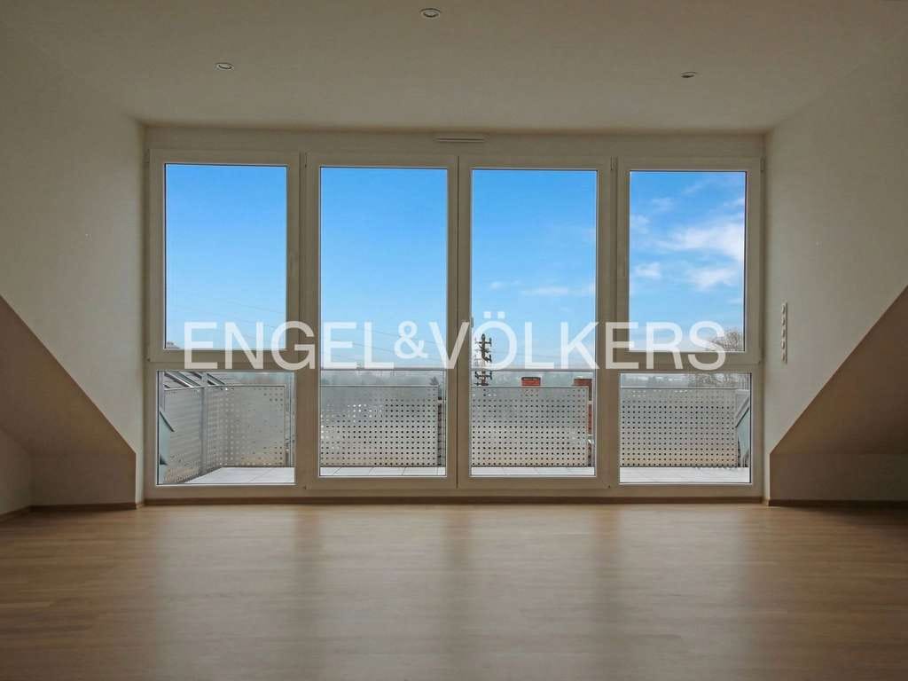 Immobilie in Dossenheim - Moderne Dachgeschosswohnung mit offener Wohnküche und Südbalkon - Bild 3