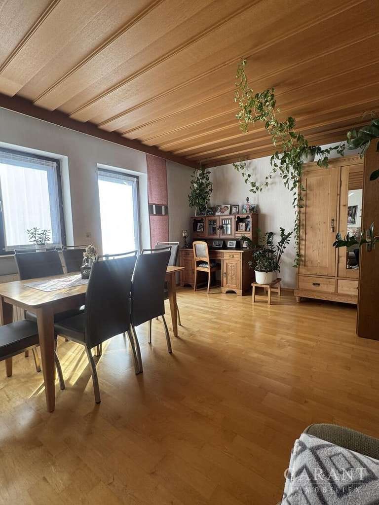 Immobilie in Pförring - Ein Zuhause für Generationen - viel Platz, Gartenparadies & Raum für Familienleben - Bild 1