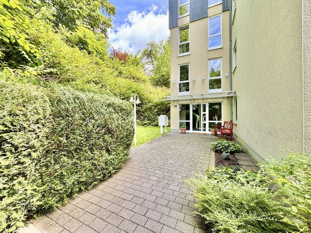 Immobilie in Betzdorf - **Renovierte 2-Zimmer-Eigentumswohnung mit Stellplatz in zentraler Lage von Betzdorf** - Bild 4