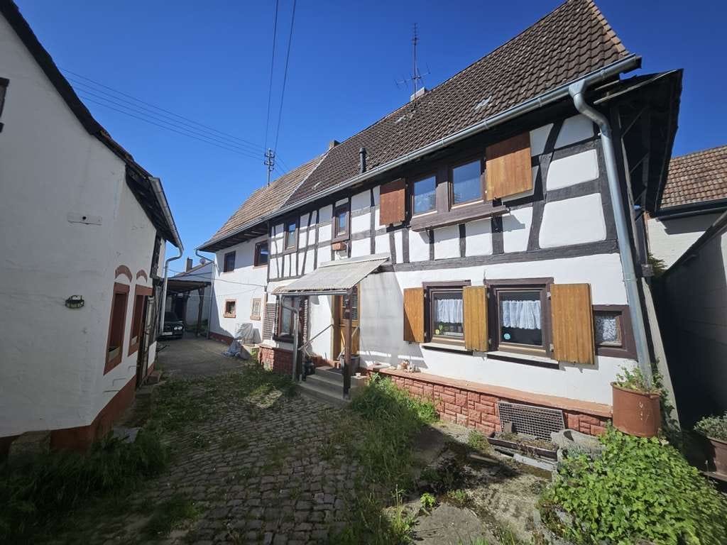 Immobilie in Bornheim - Denkmalimmobilie mit Garten in Essingen - Bild 0