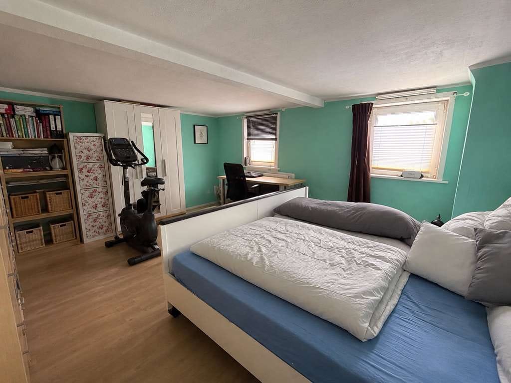 Immobilie in Nordstemmen - Zentral gelegenes Mehrfamilienhaus: Wohnen und Arbeiten vereint, ideal als Mehrgenerationshaus, Fern - Bild 4