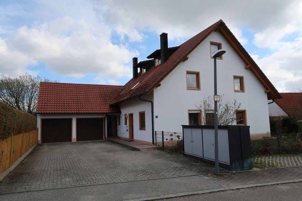 Immobilie in Vilsheim - freies Doppelhaus für Kap-Anleger oder Eigennutzer, Vilsheim - Bild 2