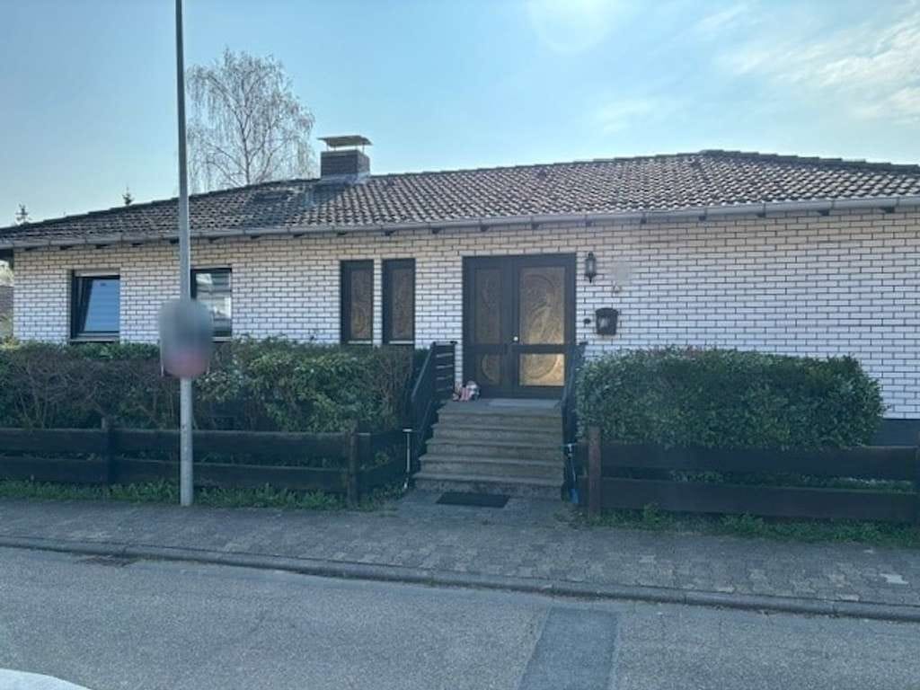Immobilie in Stadecken-Elsheim - EFH mit großem Grundstück und vielseitigen Nutzungsmöglichkeiten - Bild 4