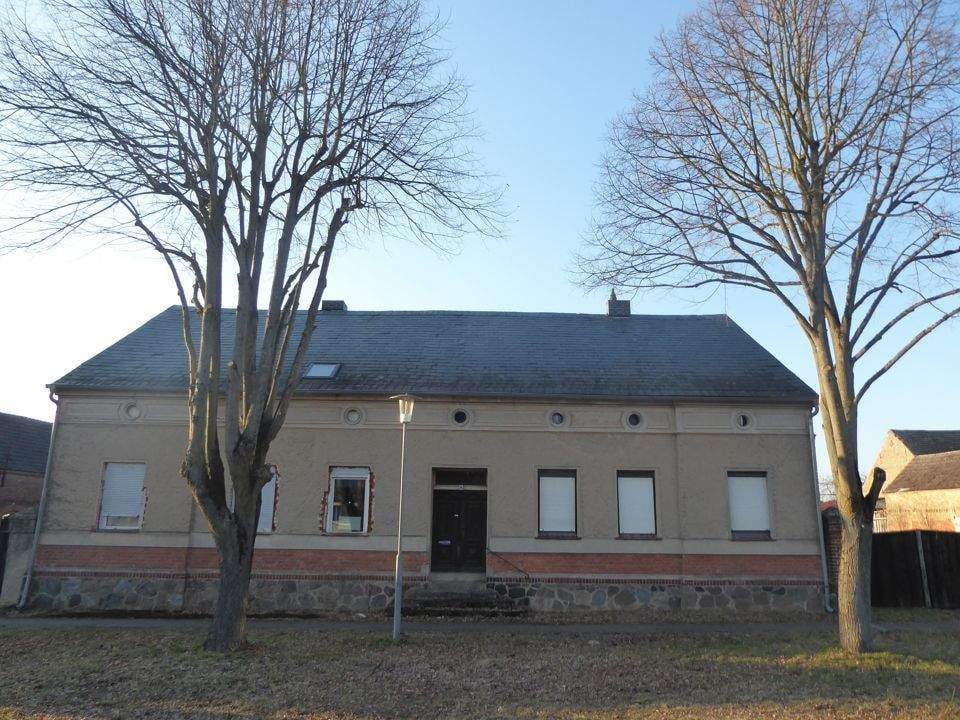 Immobilie in Rheinsberg - Raum für Ihre Ideen - vielseitiges Haus mit großem Entwicklungspotenzial! - Bild 0
