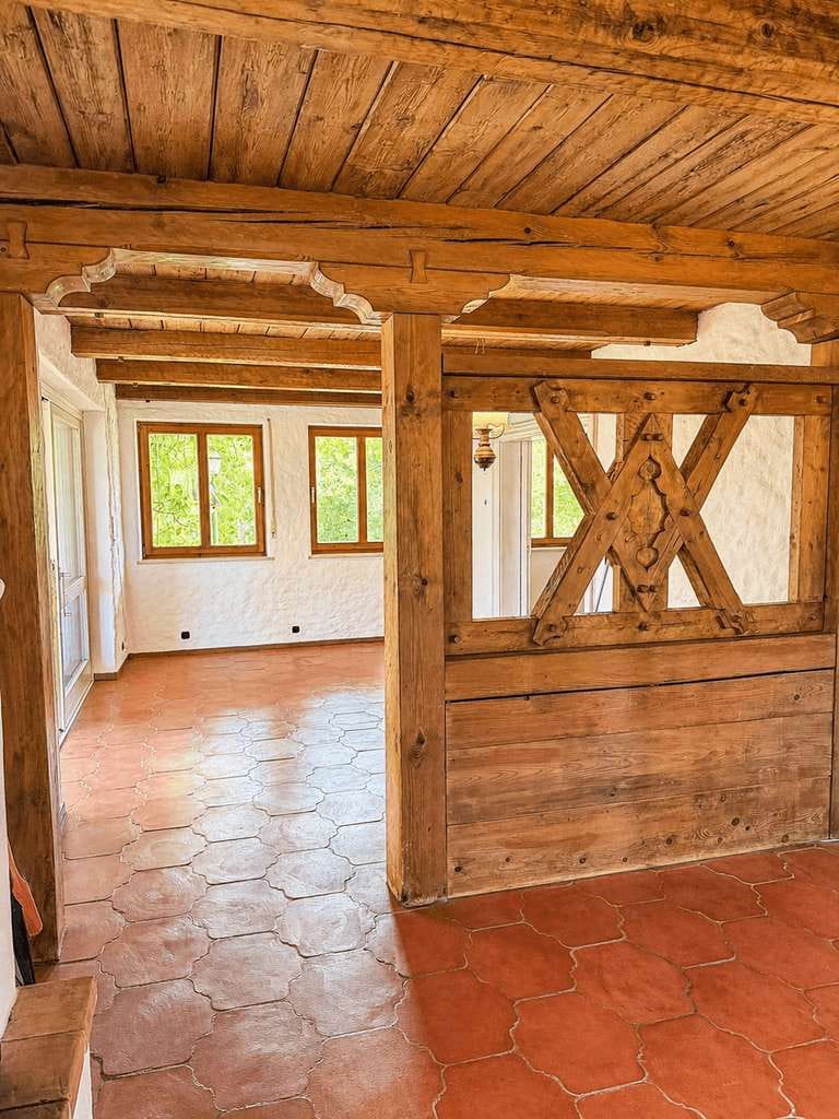 Immobilie in Dietramszell - Freistehendes Einfamilienhaus auf großzügigem Grundstück in Berg bei Dietramszell - Bild 3