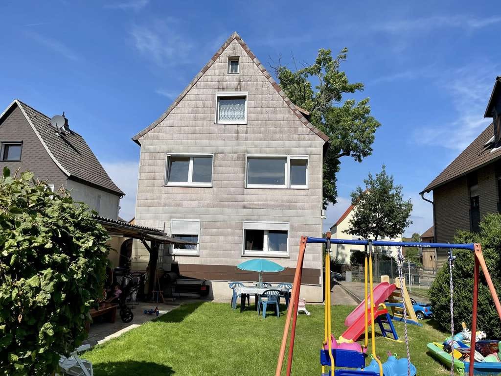Immobilie in Holzminden - Charmantes 3-Familienhaus mit viel Platz für Ihre Ideen - Bild 2