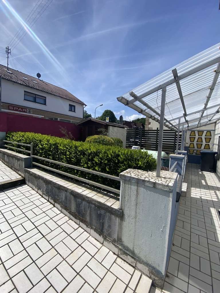 Immobilie in Steinbach am Glan - Einfamilienhaus mit kleinem Garten - Bild 1
