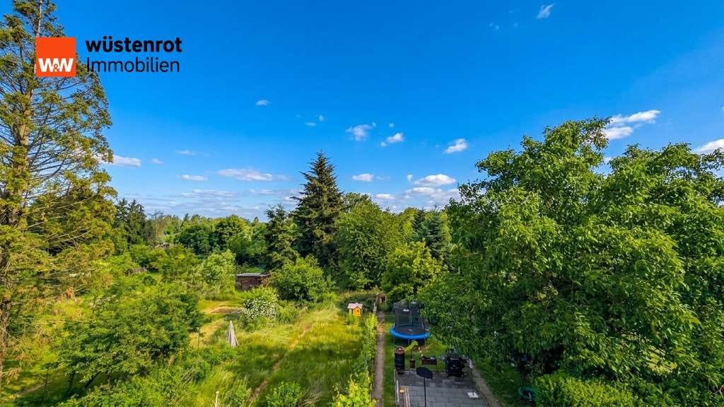 Immobilie in Kindsbach - Großzügiges Zweifamilienhaus mit weitläufigem Grundstück - vielseitig nutzbar - Bild 2