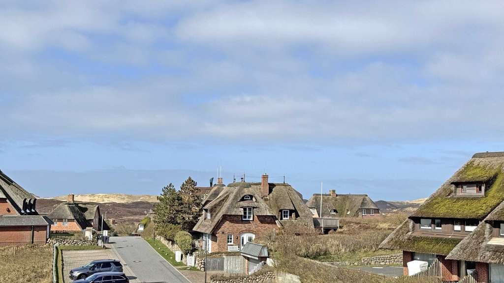 Immobilie in List auf Sylt - 1,5-Zimmer-ETW direkt am Strand gelegen-mit traumhaften Weitblick auf die Wanderdüne - Bild 3