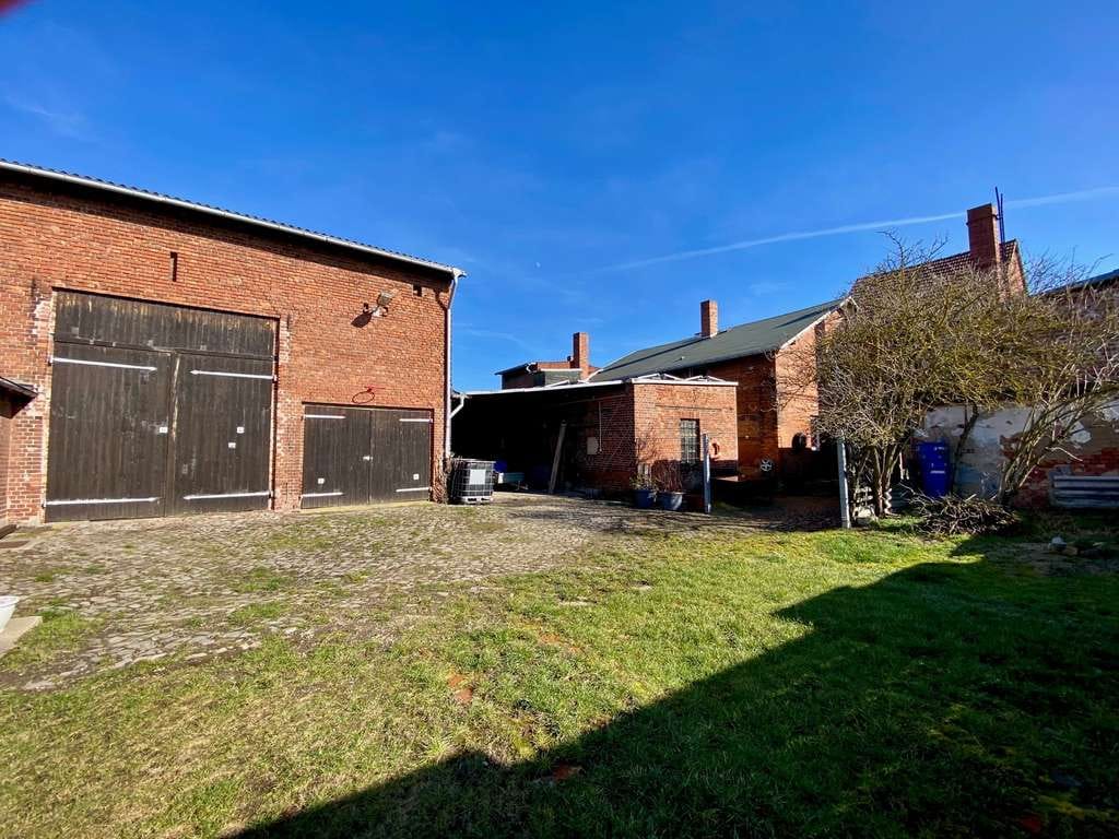 Immobilie in Barby - Historisches Wohnhaus mit Einliegerwohnung oder Gewerbeeinheit – großes Grundstück und Scheune - Bild 3