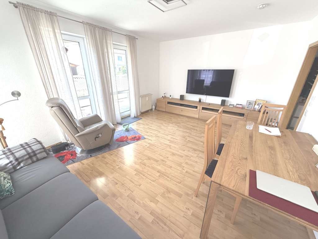 Immobilie in Meckenbeuren - Schöne sonnige 3-Zimmer-EG Wohnung mit Terrasse, toller EBK, TG - Bild 0