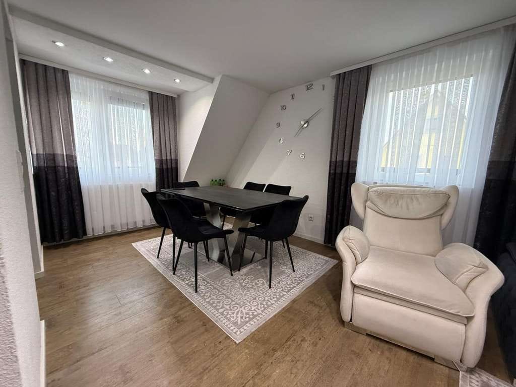 Immobilie in Offenau - Maisonette-Wohnung mit eigenem Eingang, Hof  Stellplatz - Bild 0