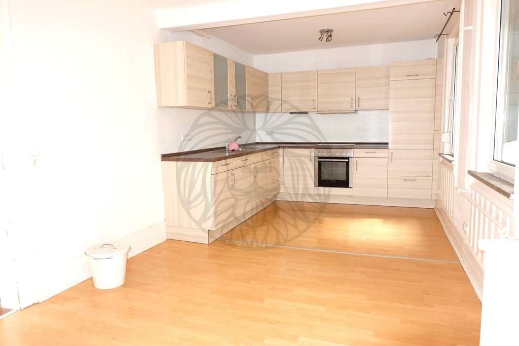 Immobilie in Neu-Anspach - Neu-Anspach! Freistehendes Haus mit 5 Zimmern auf kleinem Grundstück. - Bild 2