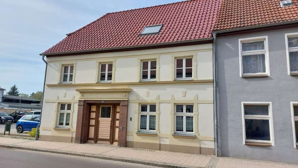 Immobilie in Loitz - Hier wartet ein besonderes Haus mit altem Charm und viel Potenzial auf neue Eigentümer - Bild 1