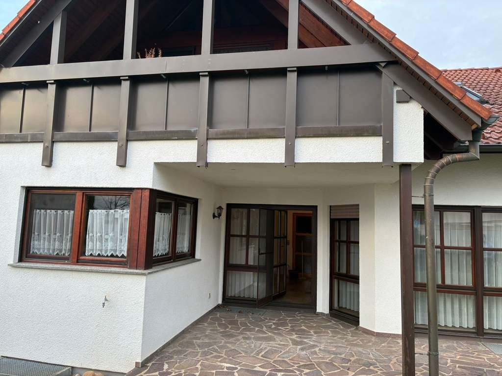Immobilie in Bönnigheim - Geräumiges Zweifamilien Haus in Bönnigheim - Bild 2