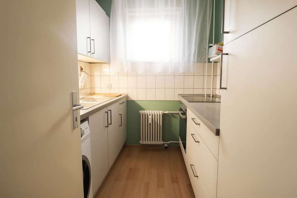 Immobilie in Frankfurt am Main - Vermietete 1,5-Zimmer-Kapitalanlage in Frankfurt-Hausen – ruhige Lage mit Weitblick - Bild 4