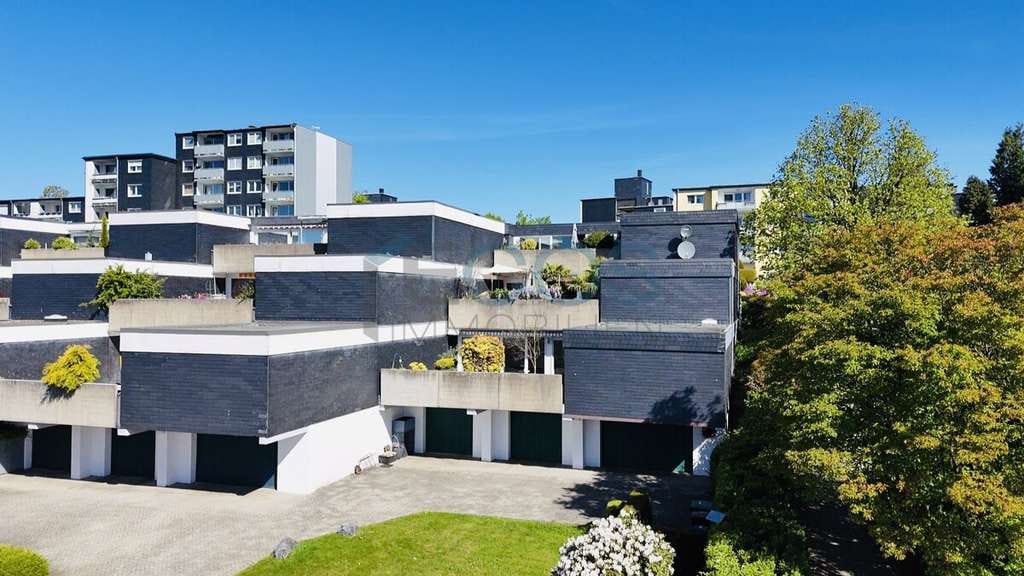 Immobilie in Hückeswagen - ETW zum Wohlfühlen: Lichtdurchflutete 4-Zimmer-Wohnung mit großer Sonnenterrasse und Garage - Bild 0