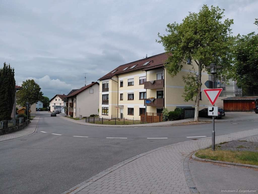 Immobilie in Offenberg - Sofort bezugsfrei! Gepflegte 3-Zimmer-Eigentumswohnung mit Balkon in zentraler Lage von Neuhausen - Bild 0