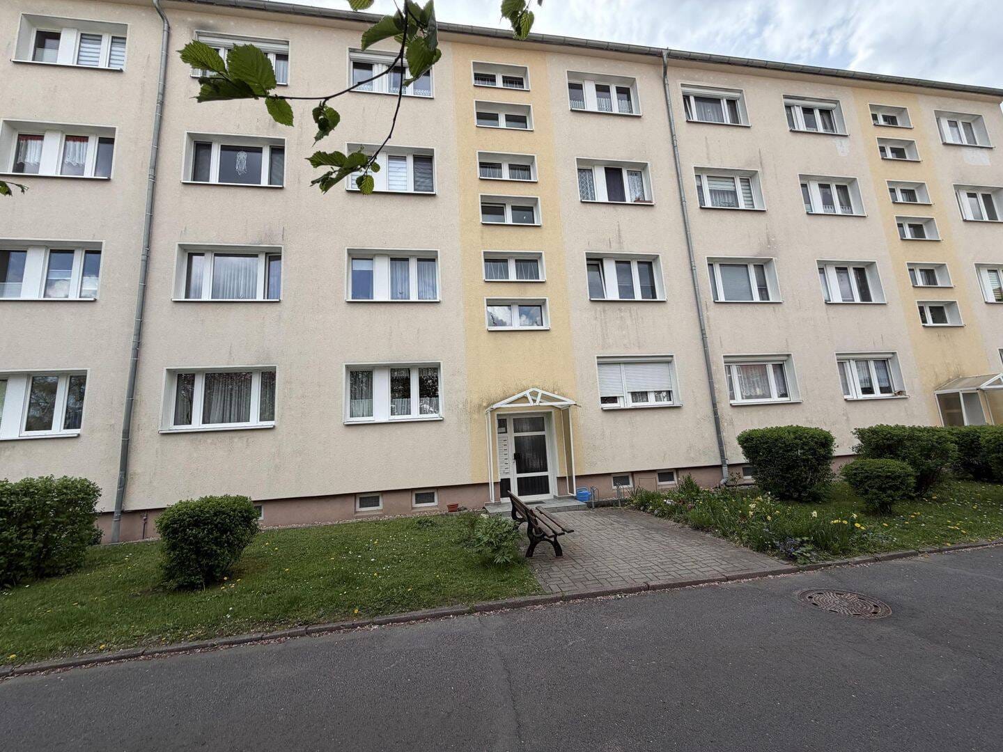 Immobilie in Bad Berka - Kleine Erdgeschosswohnung in großartiger Lage! - Bild 2