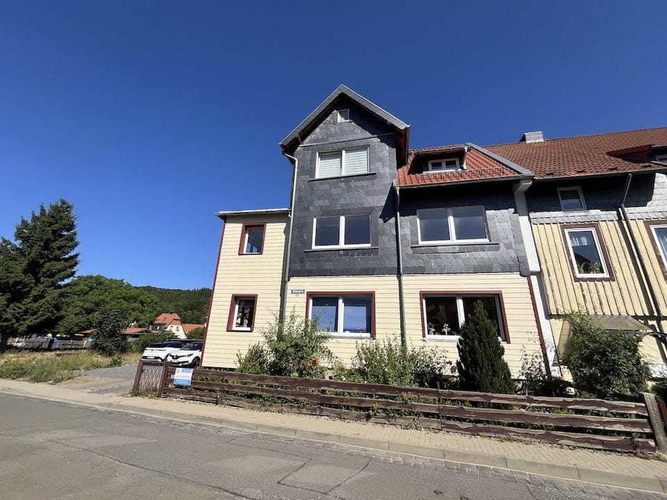 Immobilie in Wernigerode - Dreifamilienhaus in sonniger und zentraler Lage von Wernigerode! - Bild 0