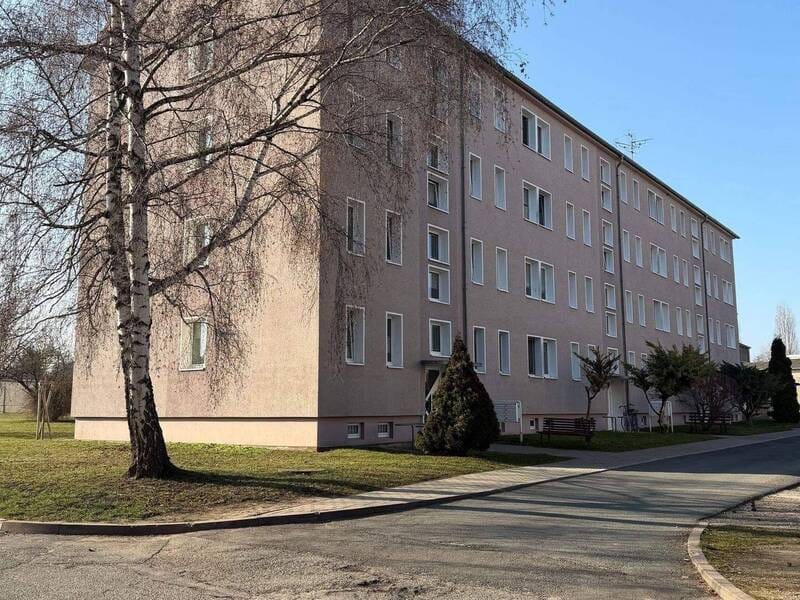 Immobilie in Am Ettersberg - Stabil vermietete 4-Zimmer-Wohnung in Berlstedt mit Balkon - Bild 0