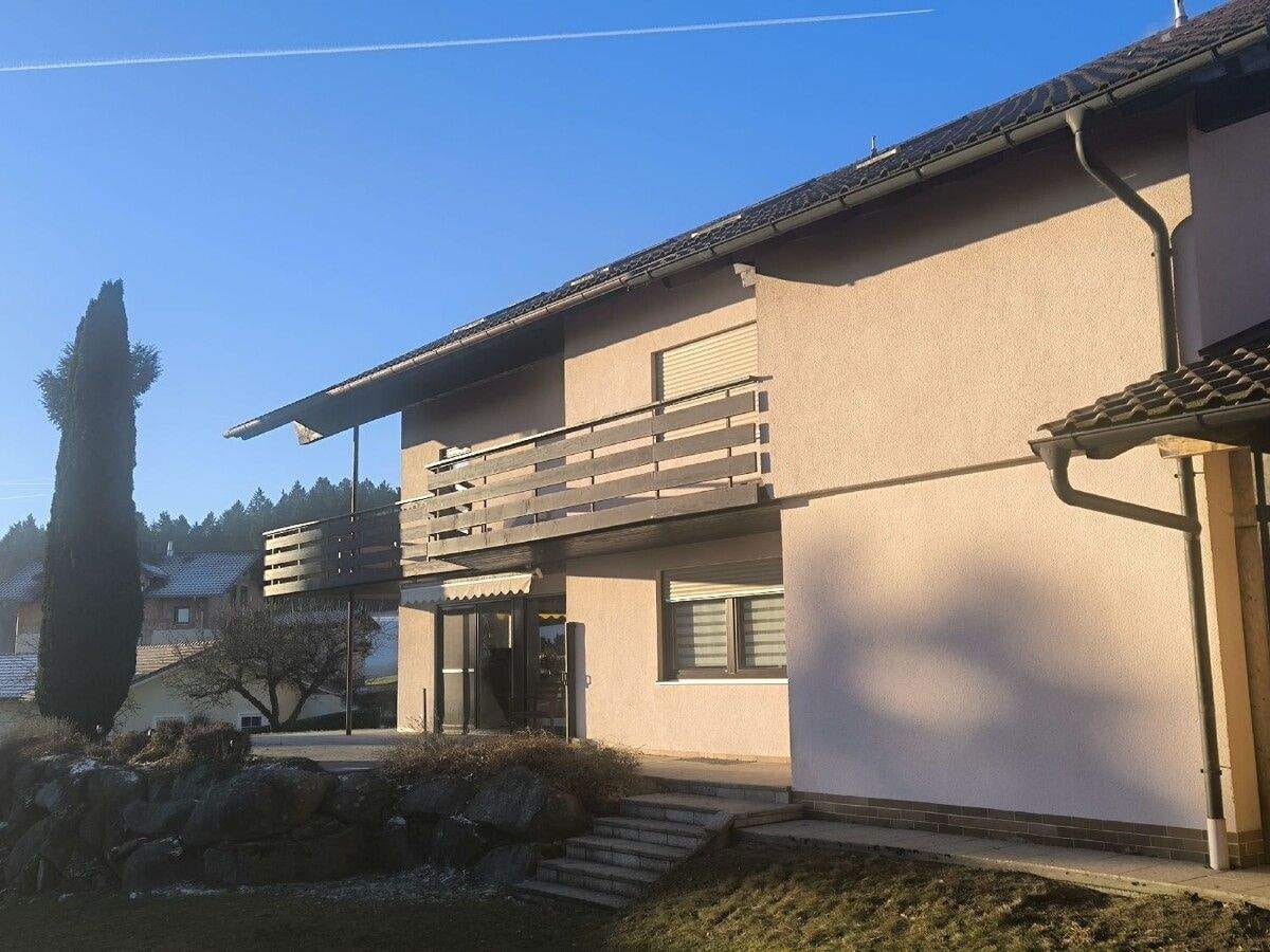 Immobilie in Kollnburg - Traumhaus mit 3 Trümpfen: Qualität, Größe, Fernsicht im Luftkurort Kollnburg, Bayerischer Wald - Bild 2