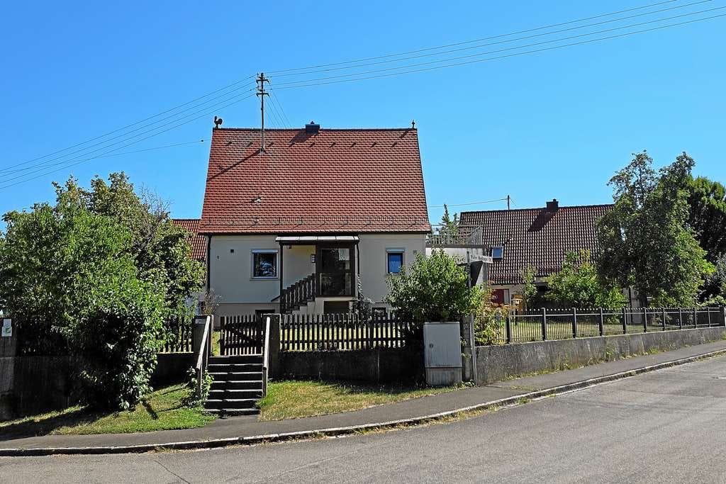 Immobilie in Zusmarshausen - Freistehendes EFH - Bild 1