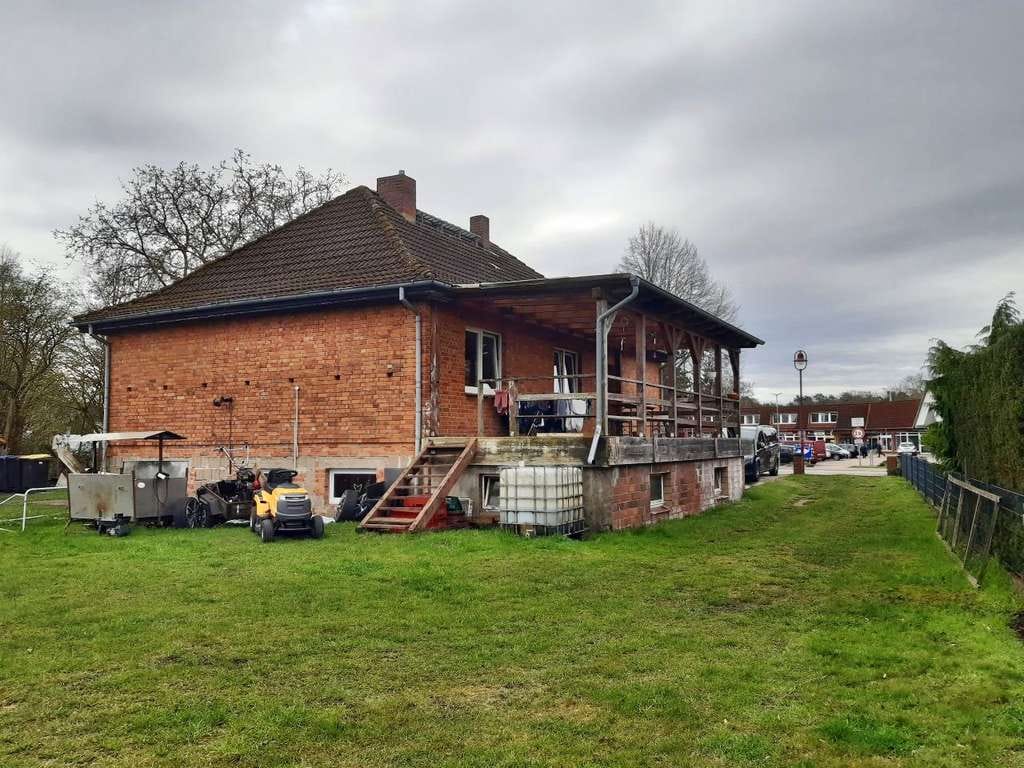 Immobilie in Lübtheen - Interessant ! Einfamilienhaus in zentraler Lage in Lübtheen zu verkaufen - Bild 2
