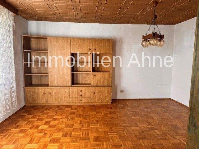 Immobilie in Mindelheim - Verwirklichen Sie Ihre eigenen Ideen! Sanierungsbedürftige DHH in Mindelheim! - Bild 1