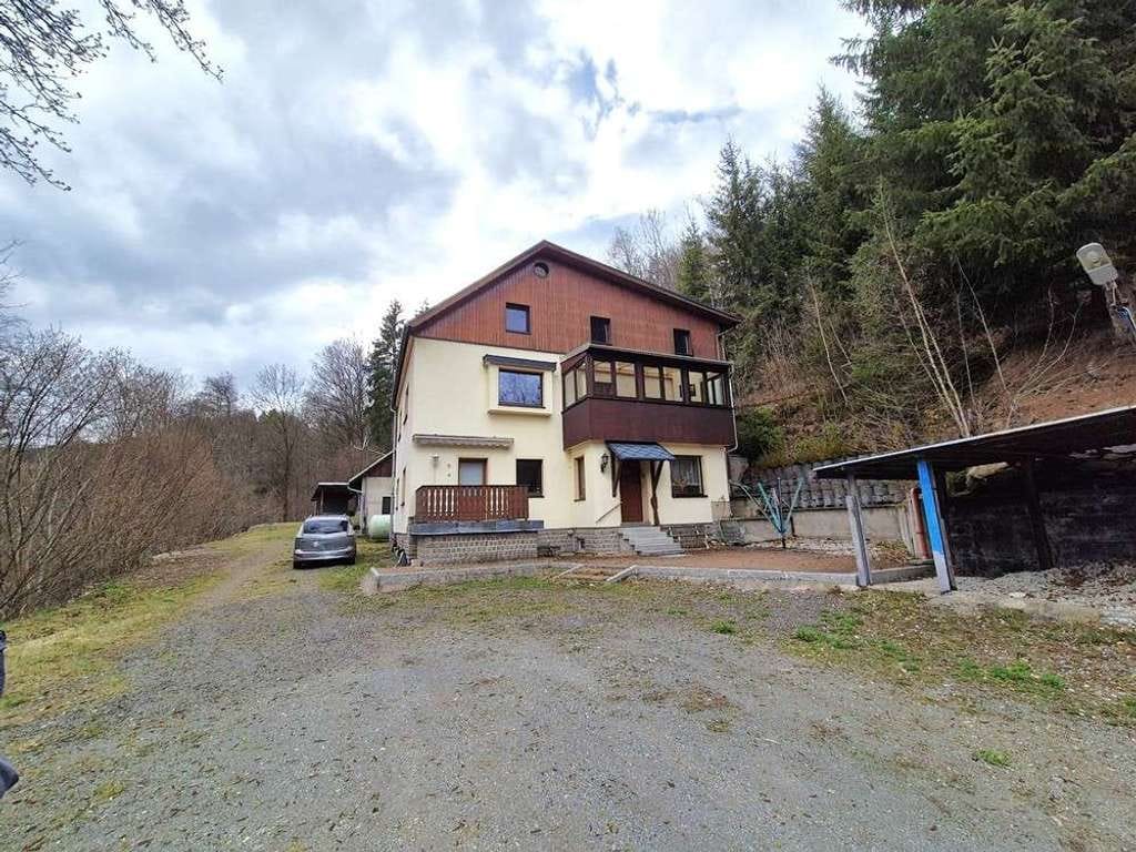 Immobilie in Thermalbad Wiesenbad - Großzügiges Ein- bis Zweifamilienhaus in idyllischer Alleinlage am Waldrand - Bild 0