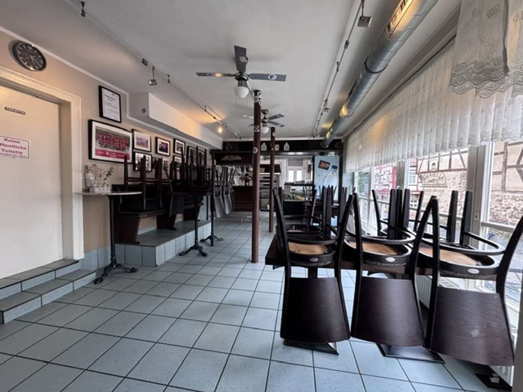 Immobilie in Steinau an der Straße - Traditionsreiches Wohn- /Geschäftshaus im Herzen von Steinau an der Straße - Bild 0
