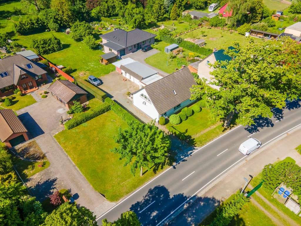 Immobilie in Steinhagen - Einfamilienhaus mit großem Grundstück in Steinhagen - Bild 1