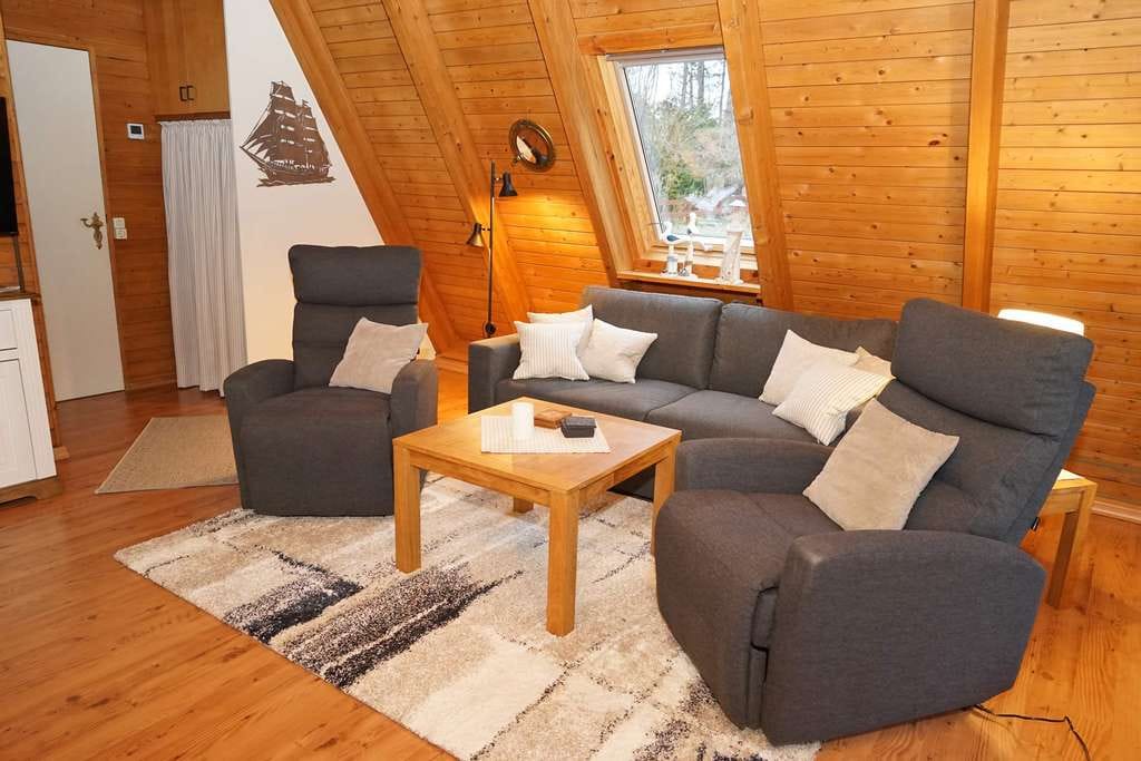 Immobilie in Damp - Zeltdachhaus mit grossem Grundstück im Ostsee Resort Damp - Bild 1