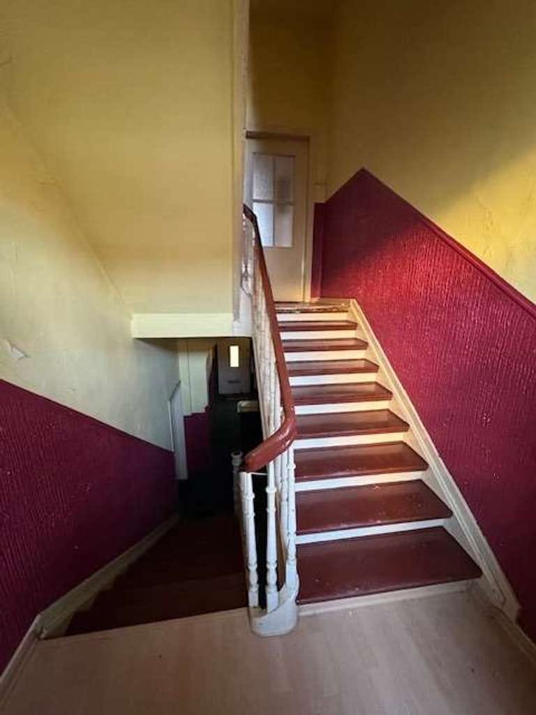 Immobilie in Mülheim an der Ruhr - Sanierungsbedürftiges 3-Familienhaus in zentraler Lage - komplett leer - Bild 3