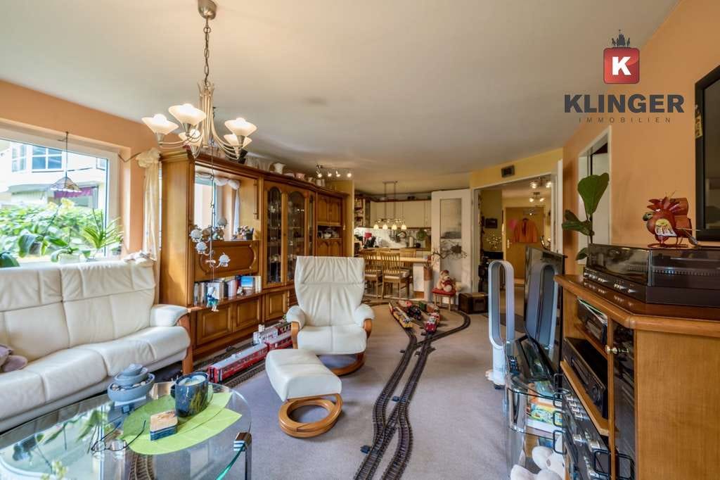 Immobilie in Kleinmachnow - ++ Langfristige vermietete Wohnung mit Terrasse als Kapitalanlage sucht neuen Eigentümer ++ - Bild 0