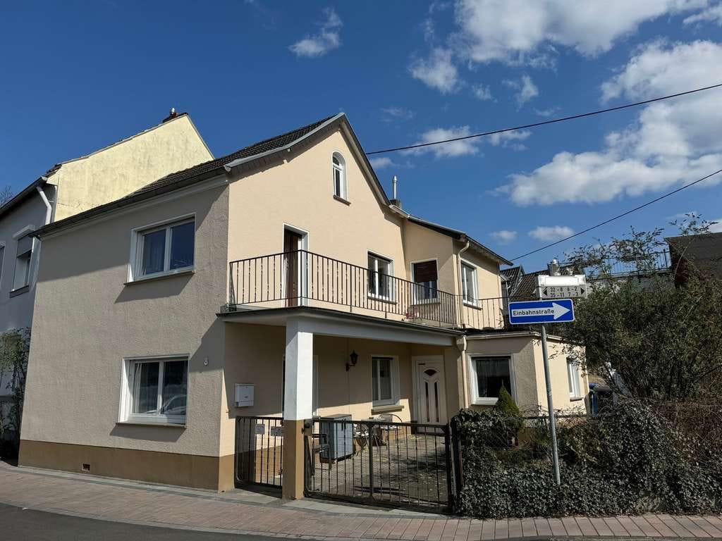 Immobilie in Rheinbreitbach - Charmantes Einfamilienhaus mit großem Potenzial in Rheinbreitbach – Nähe Bonn - Bild 3