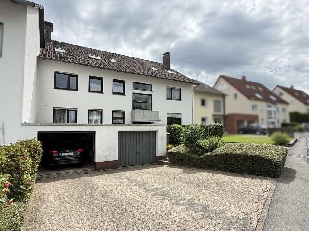 Immobilie in Bad Driburg - 3-Zimmer-Erdgeschosswohnung mit Gartenanteil und Garage in Bad Driburg - Bild 1