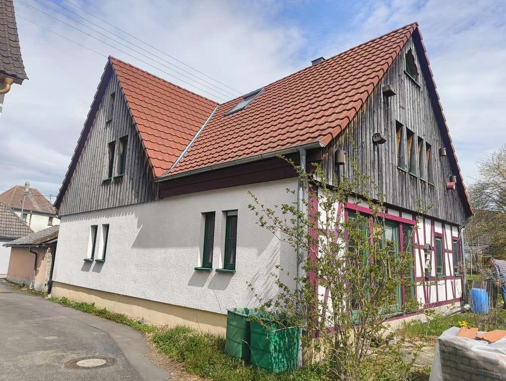 Immobilie in Rot am See - Bau-biologisch saniertes Bauernhaus im Grünen - Bild 1