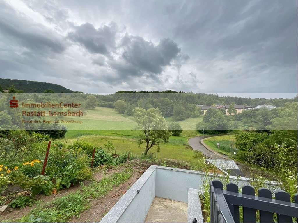 Immobilie in Bühl - Charmante Maisonette-Wohnung mit historischem Flair und modernem Wohnkomfort - Bild 1