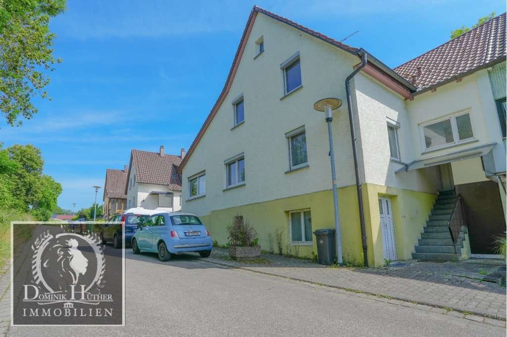 Immobilie in Ötisheim - Einfamilienhaus mit viel Wohn-und Nutzfläche im schönen Ötisheim - Bild 1