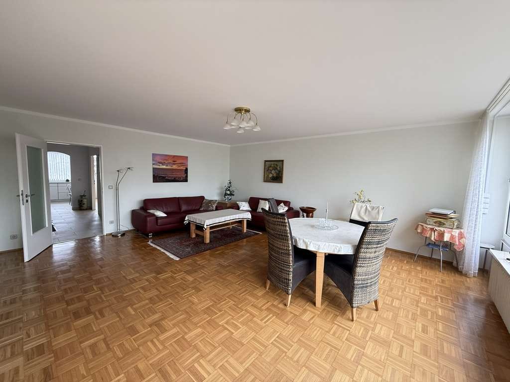 Immobilie in Garching bei München - Großzügige 2-Zi.-Whg. (74 m²) mit Balkon, TG & Top-Anbindung – von Privat - Bild 0