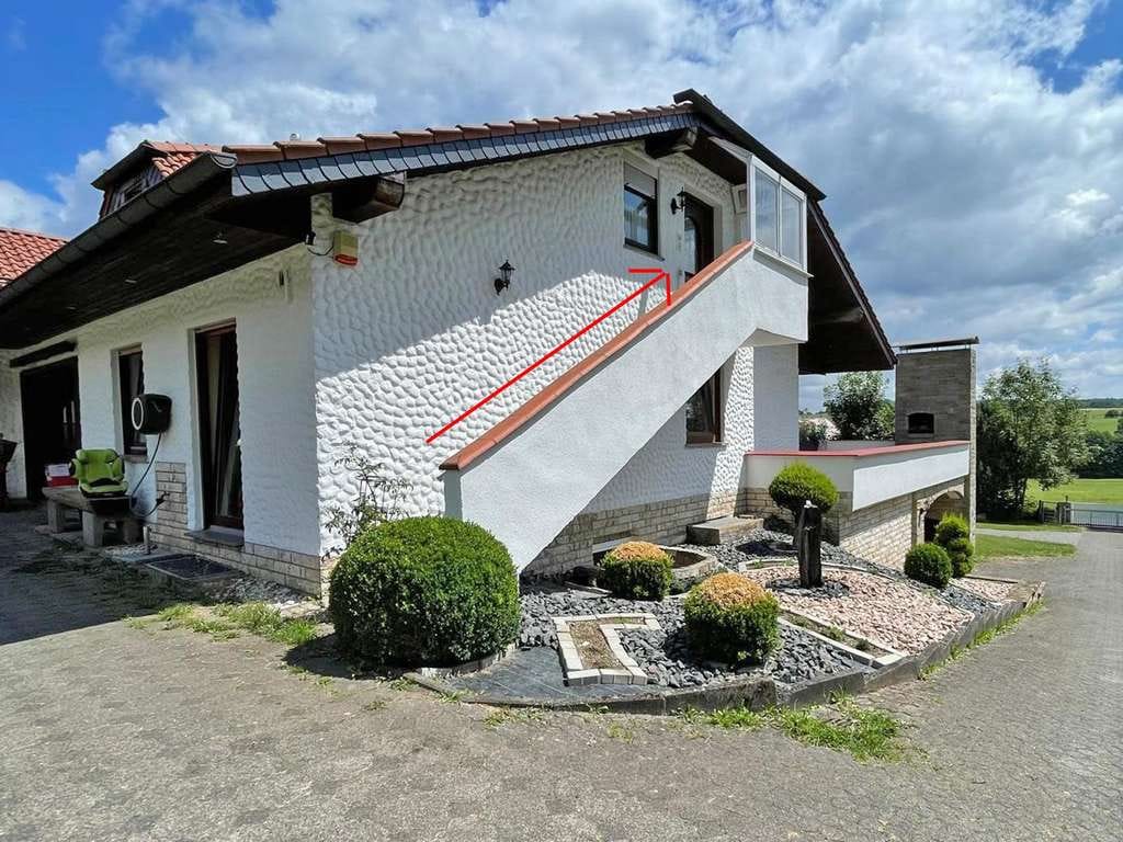 Immobilie in Hosenfeld - Osthessen, Landkreis Fulda, 36154 Hosenfeld, grosses Wohnhaus mit Pferdestall zu verkaufen - Bild 3